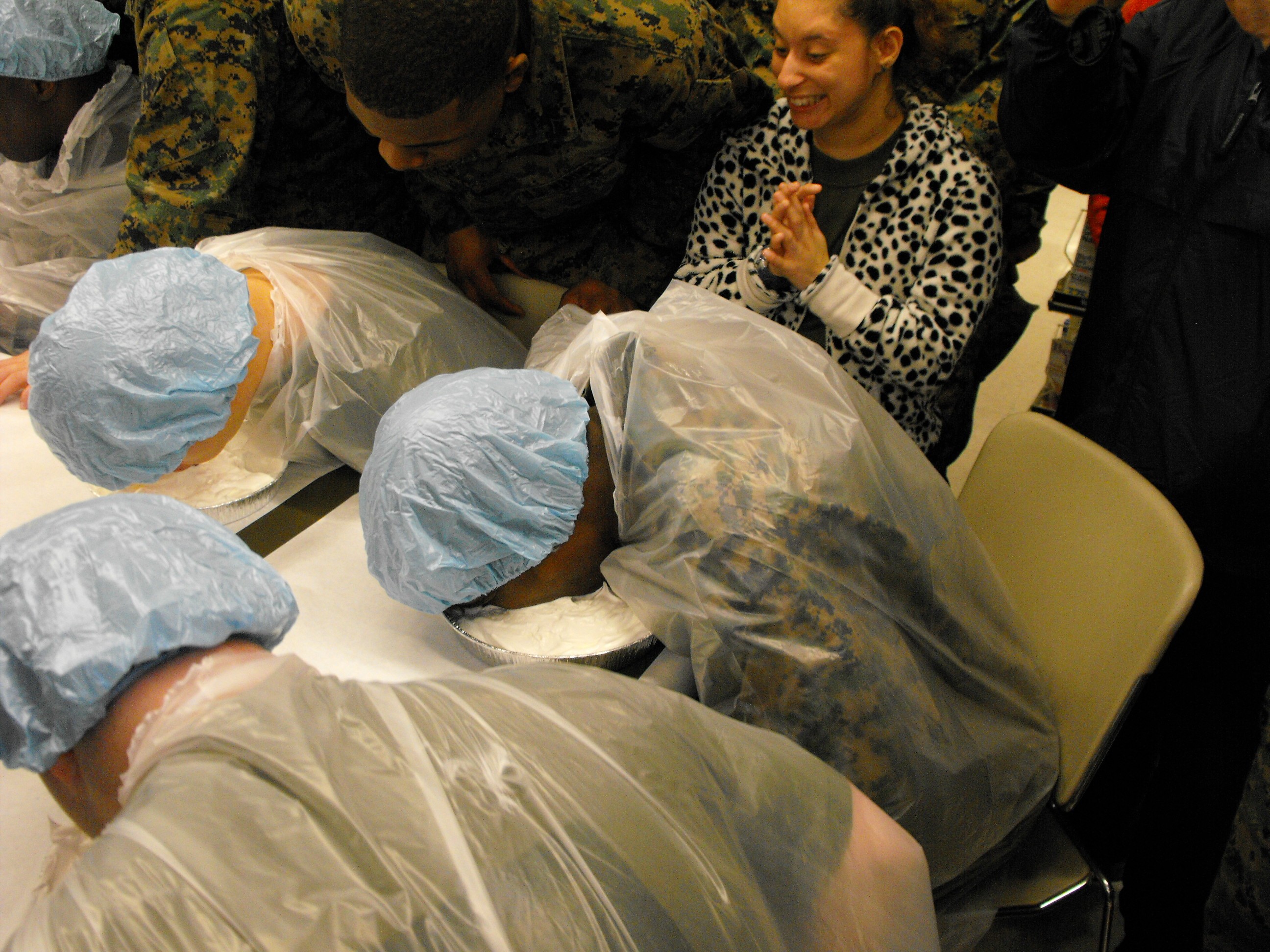 ./2011/Commissary Games/MCAS Cherry Pt Commissary 0046.JPG